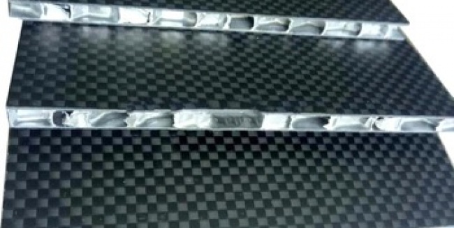 So sánh vật liệu composite với thép